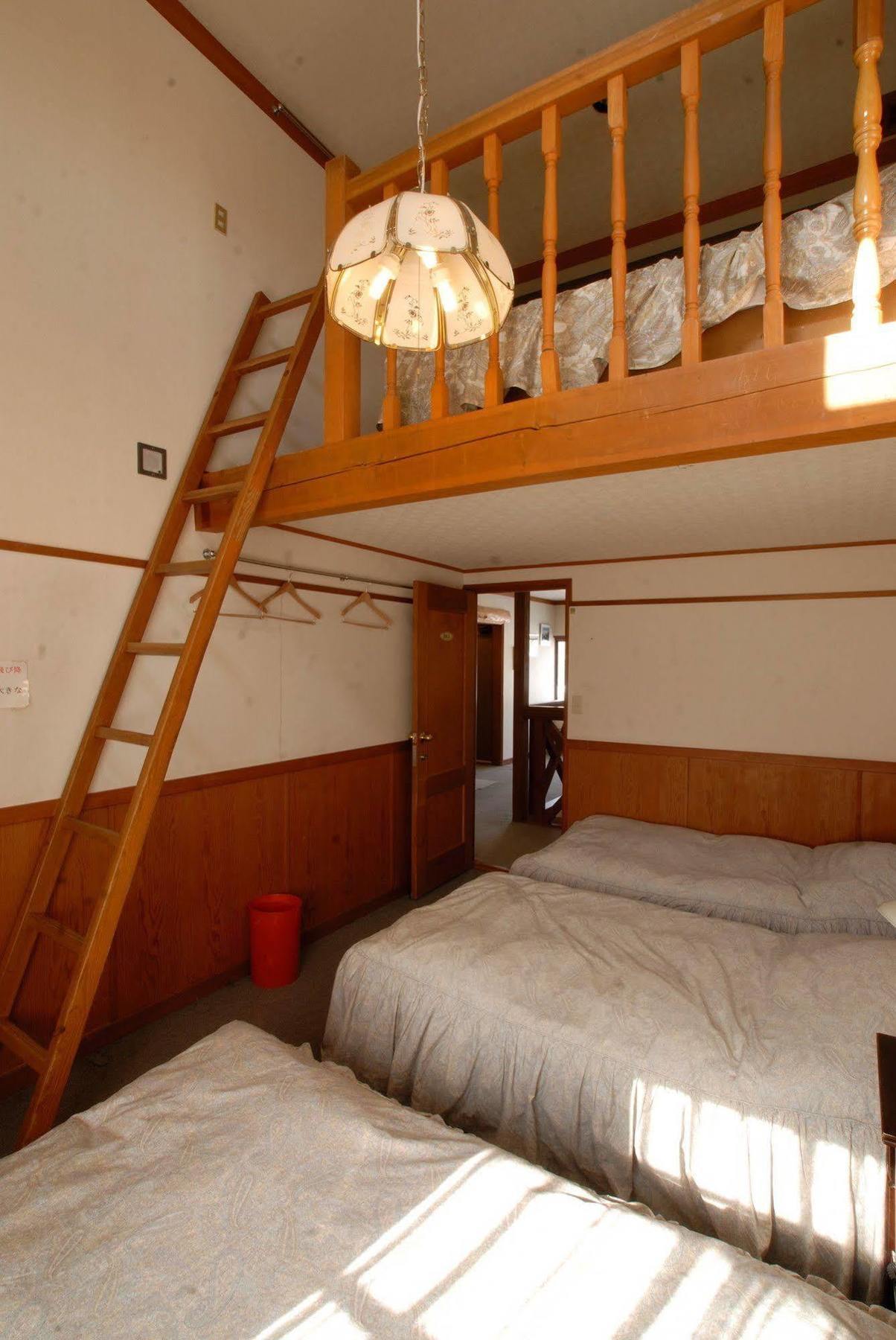 Hakuba Pension Meteor Екстериор снимка